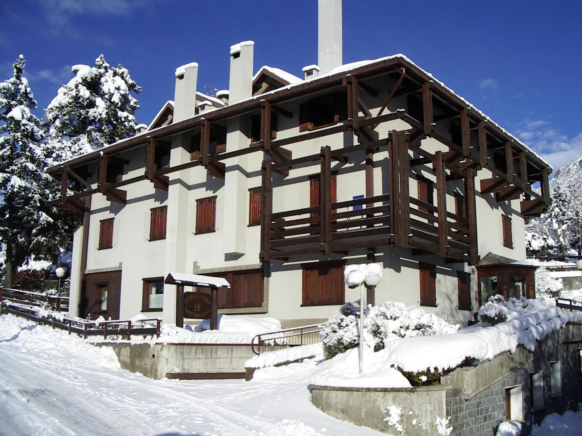 Hotel Terme Бормио Екстериор снимка
